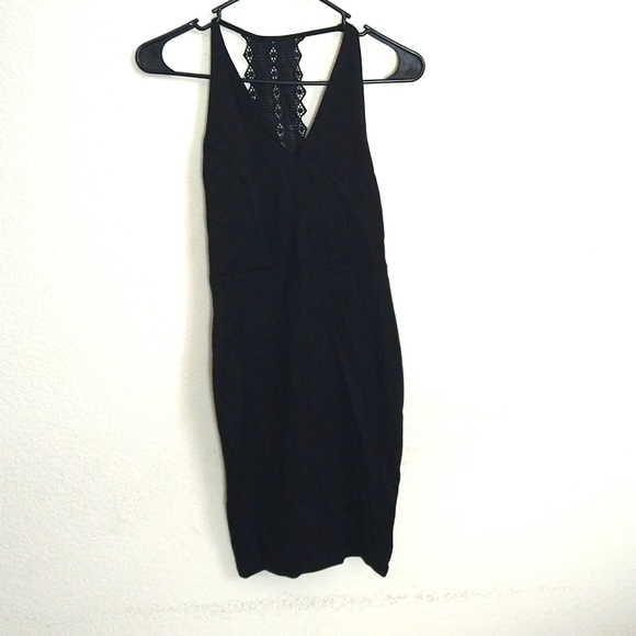 NWT Lulu's Frederica Black Crochet Lace Bodycon Stretch Dress Size Small S - Picture 5 of 9